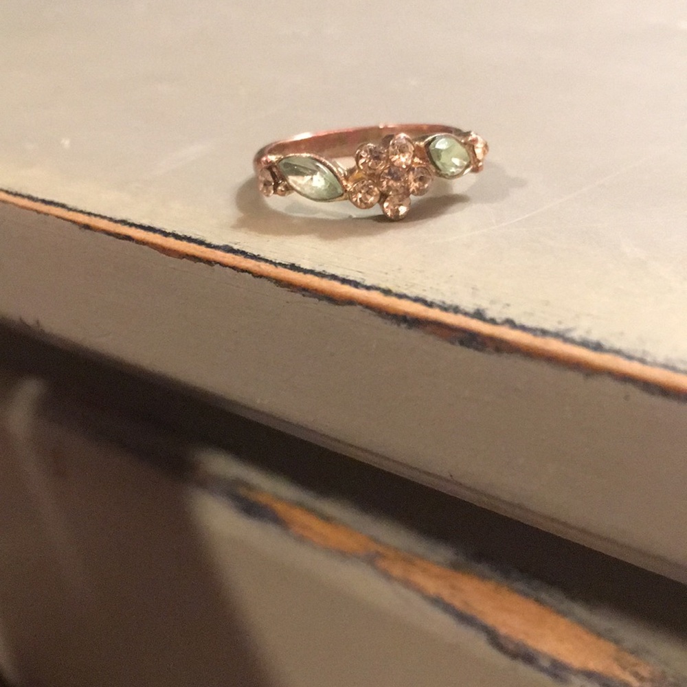 Ring - Picture 2 of 2